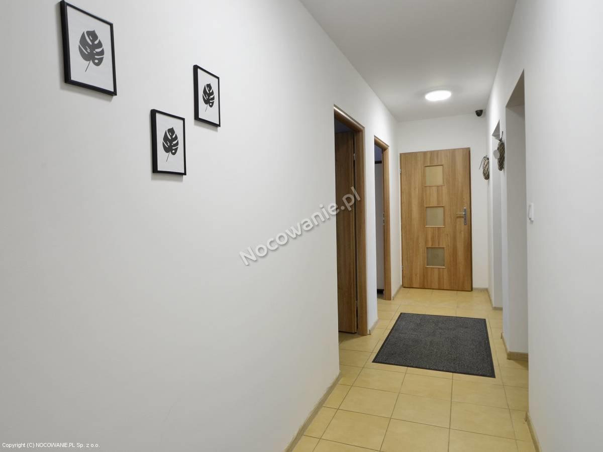 Tanie Spanie Oleśnica Exteriör bild